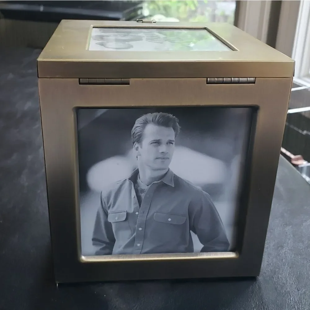 Royal Limited Silver Picture Frame Storage Box (Holds 5 Pictures)